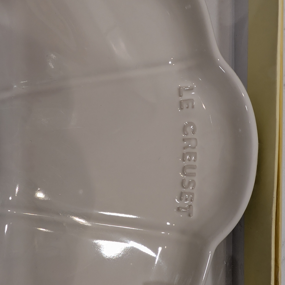 Le Creuset White Croissant Dish (Rare + from Japan) - Picture 2 of 4